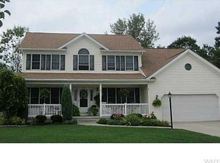 44 Pellamwood Ct, Grand Island, NY 14072
