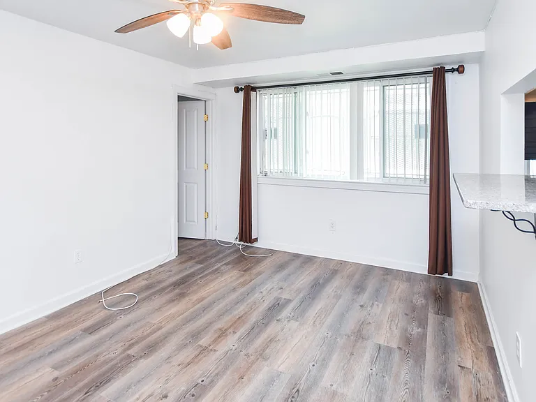 713 Brandywine St SE #B2 — Photo 11