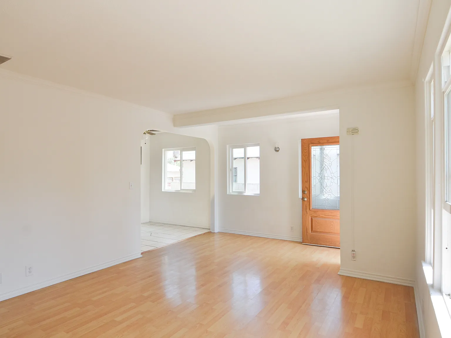 2 bed, 1100 sqft, $2,500 — Photo 2