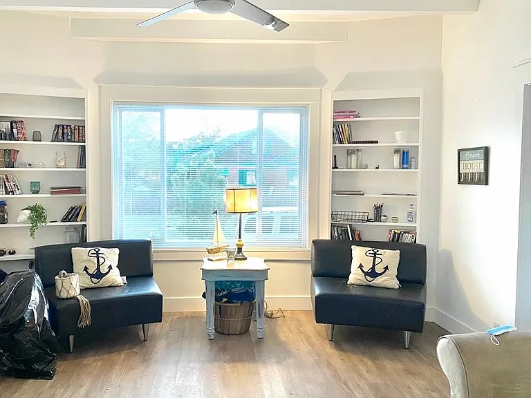 512 Holcomb Ave — Photo 5