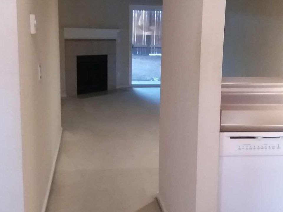 1st image of 12519 SE 41st Pl