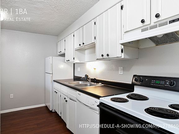 3rd image of 1350 N Lafayette St APT 502