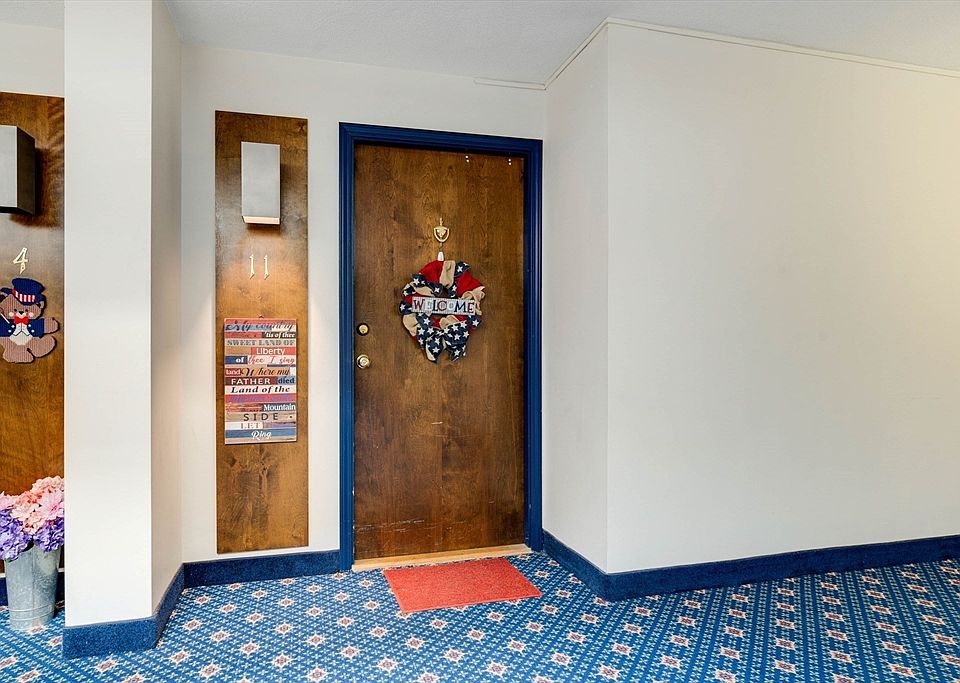 2nd image of 4 Ledgewood Way APT 11