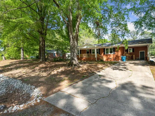 323 Bandock Dr, Durham, NC 27703