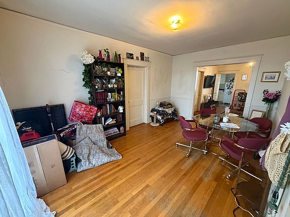 5th image of 106 N Dooley Ave APT 6