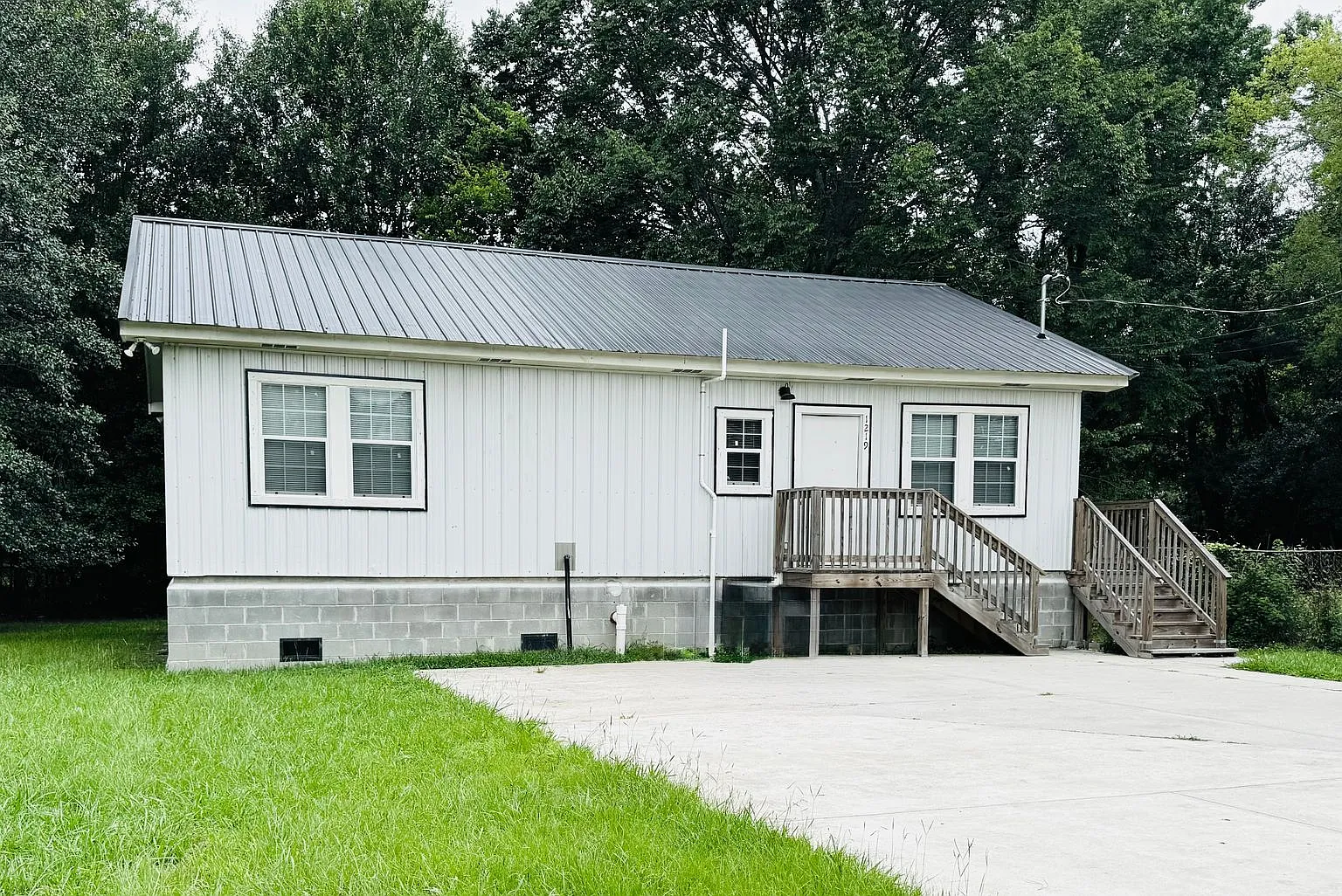 1219 N 44th Street (4 Bed/2 Bath) — Photo 2