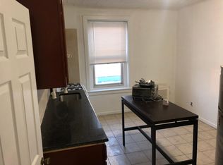 1800 S Broad St #3R, Philadelphia, PA 19145