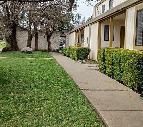 2nd image of 16765 Barnell Ave #4