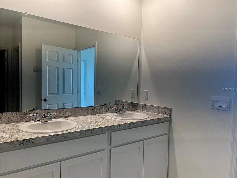 2204 Farmhouse Rd SE — Photo 11