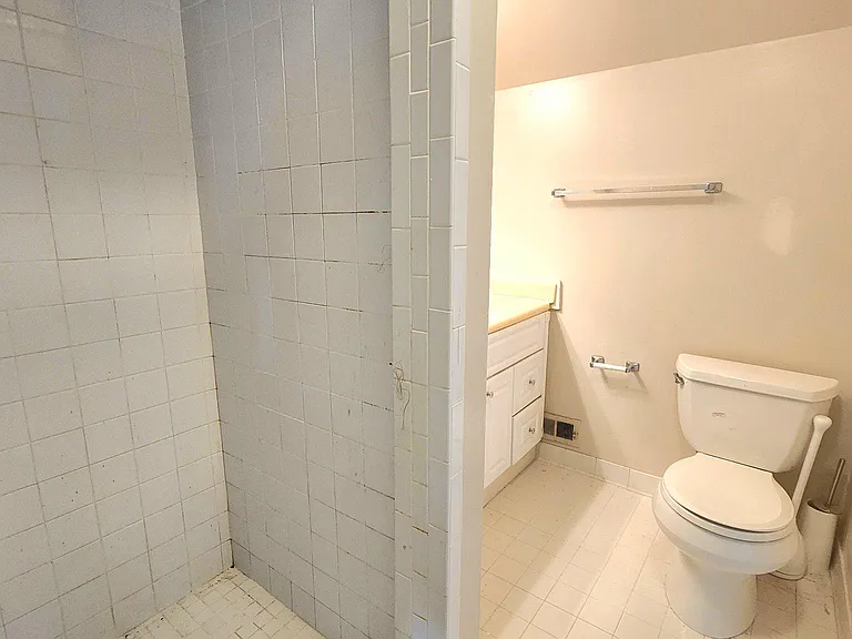 3347 S Wakefield St #B2 — Photo 20