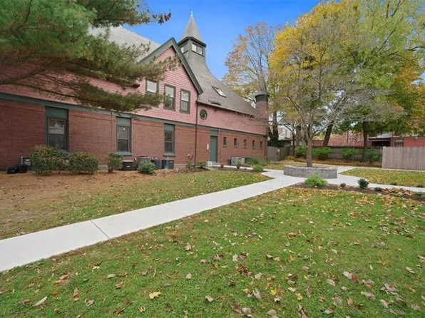 8 Slocum St Unit 3, Providence, RI 02909