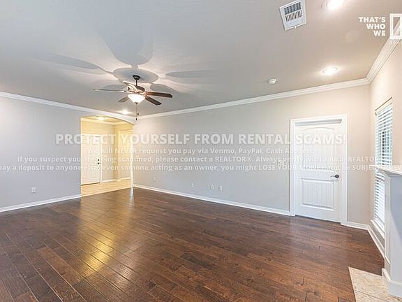 4th image of 2643 N Brush Creek Dr