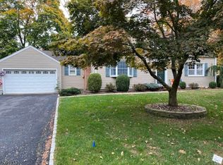 130 Glenbrook Rd, Morris Plains, NJ 07950