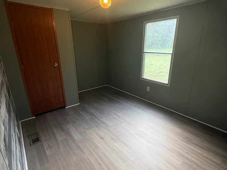 106 Arrowhead Dr — Photo 4