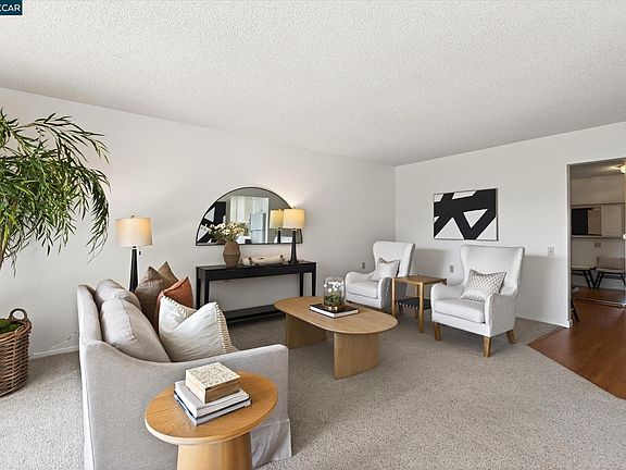 5th image of 3101 Golden Rain Rd APT 2