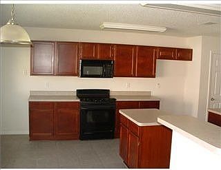 5th image of 1221 Artesa Dr