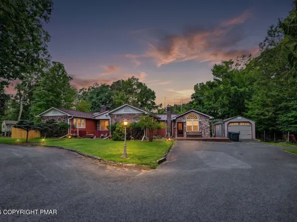 361 Preacher Hill Rd, Cresco, PA 18326