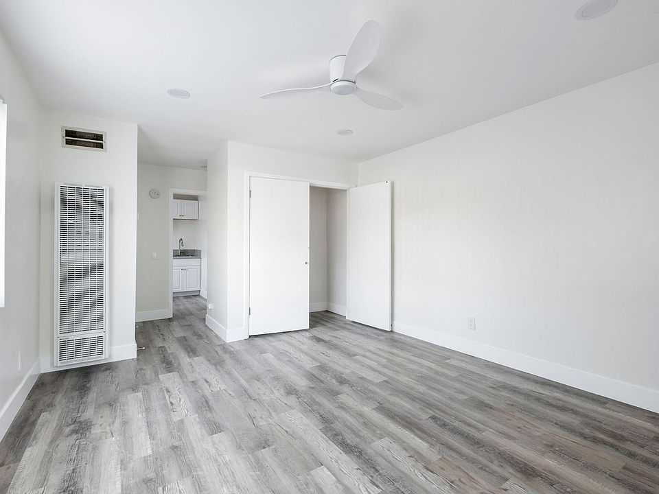 1st image of 7025 Boulevard Dr #1