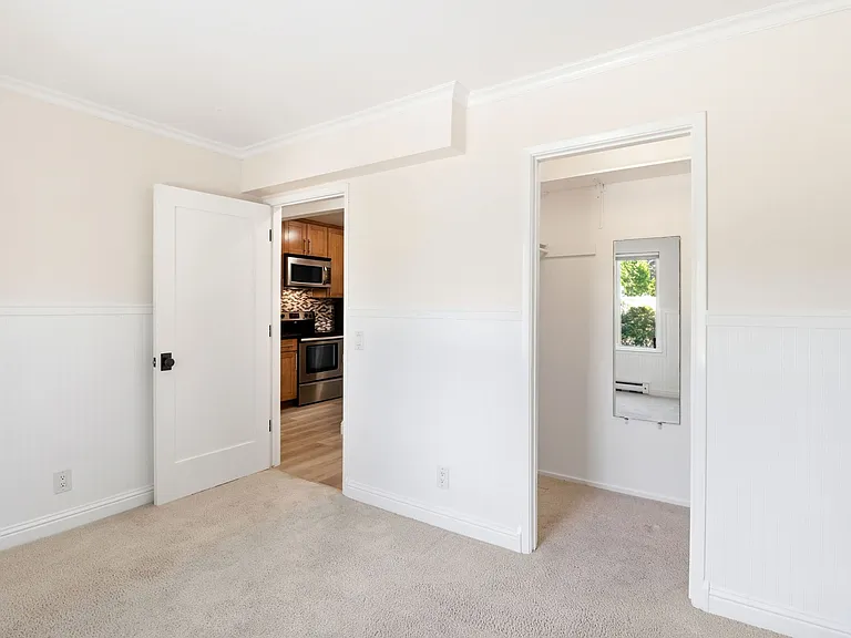 4016 Farm Hill Blvd #301 — Photo 32