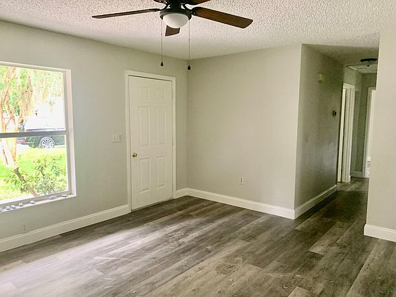 4th image of 9035 Damascus Ave