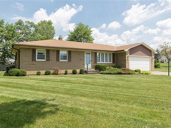 3rd image of 1173 Clay Ct