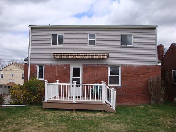deck w/ retractable awning