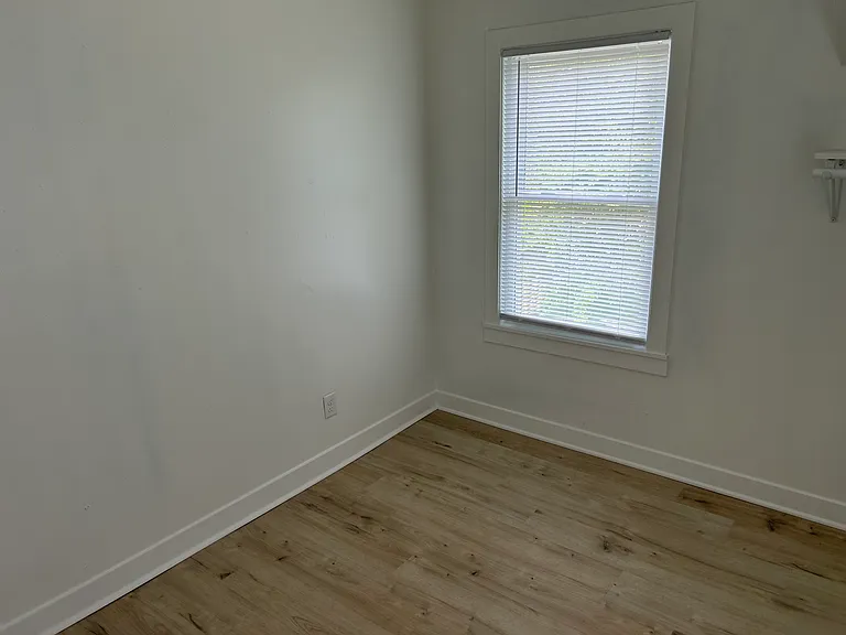 4119 Dearborn St — Photo 4