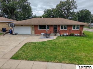 3241 Touzalin Ave, Lincoln, NE 68507