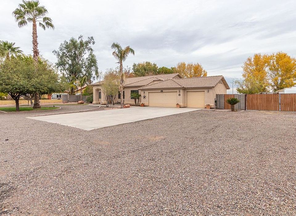 1st image of 6139 N 171st Ln