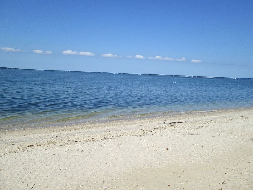 1st image of 63 Bay View Avenue