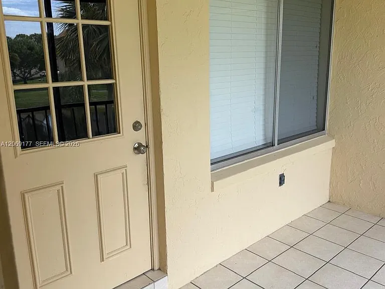 529 Shady Pine Way #B2 — Photo 1