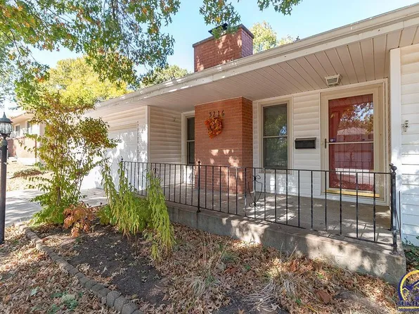 5216 SW 23rd Ter, Topeka, KS 66614