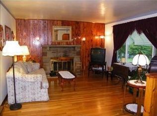 22 Walnut St, Etna, PA