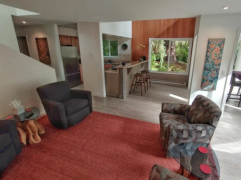 1256 SW Meadow Ln — Photo 5