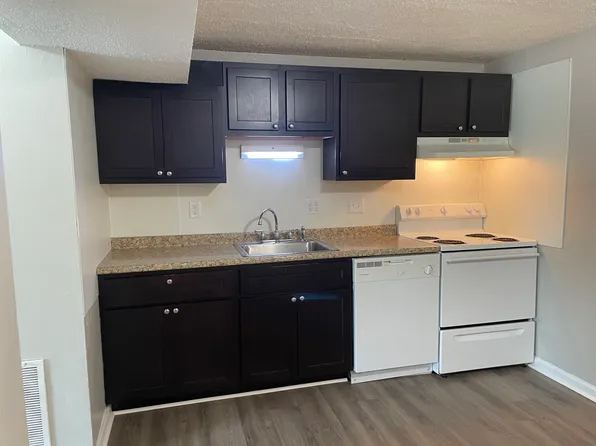 956 Shelley Ct, Fenton, MO 63026