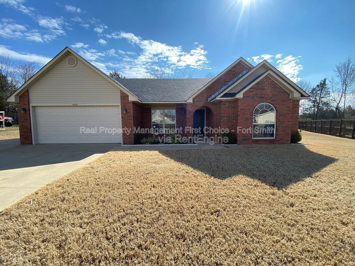 4 bed, 2.0 bath, 1696 sqft, $1,800 — Photo 1