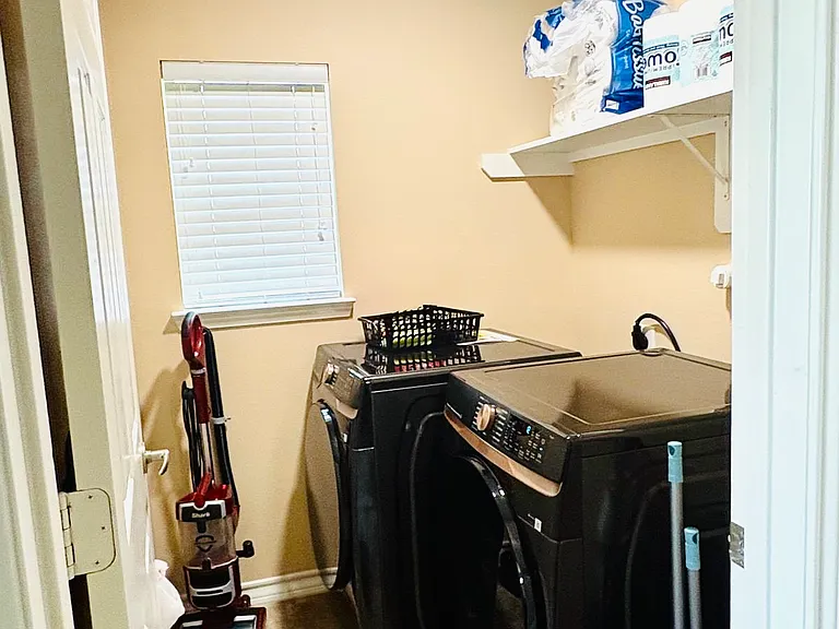 17515 Cypress Orchard Ln — Photo 6