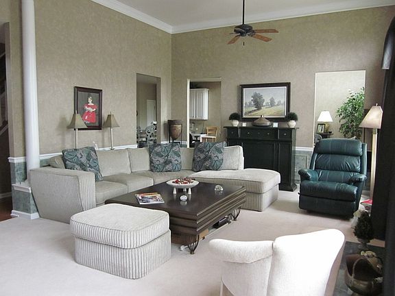 Professionally decorated and neutral throughout