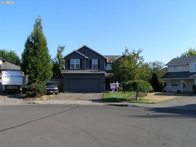 1st image of 3100 NE 1st Pl