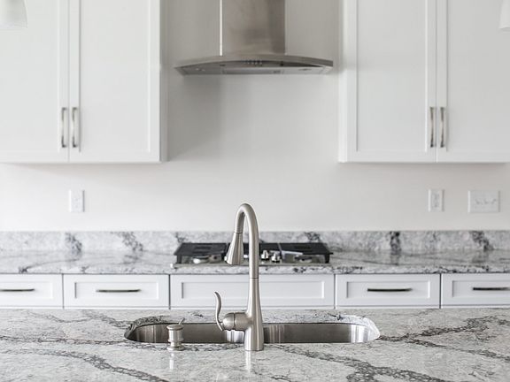 15530 Sultree Dr-0023