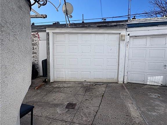 4th image of 352 68th St