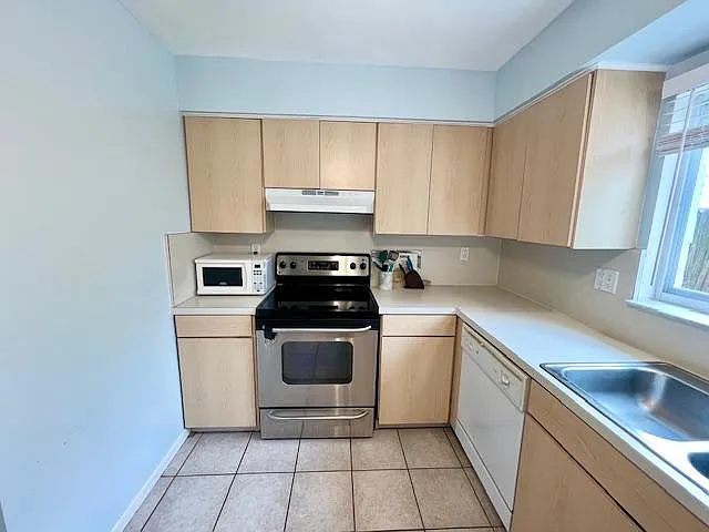 Unit Photo