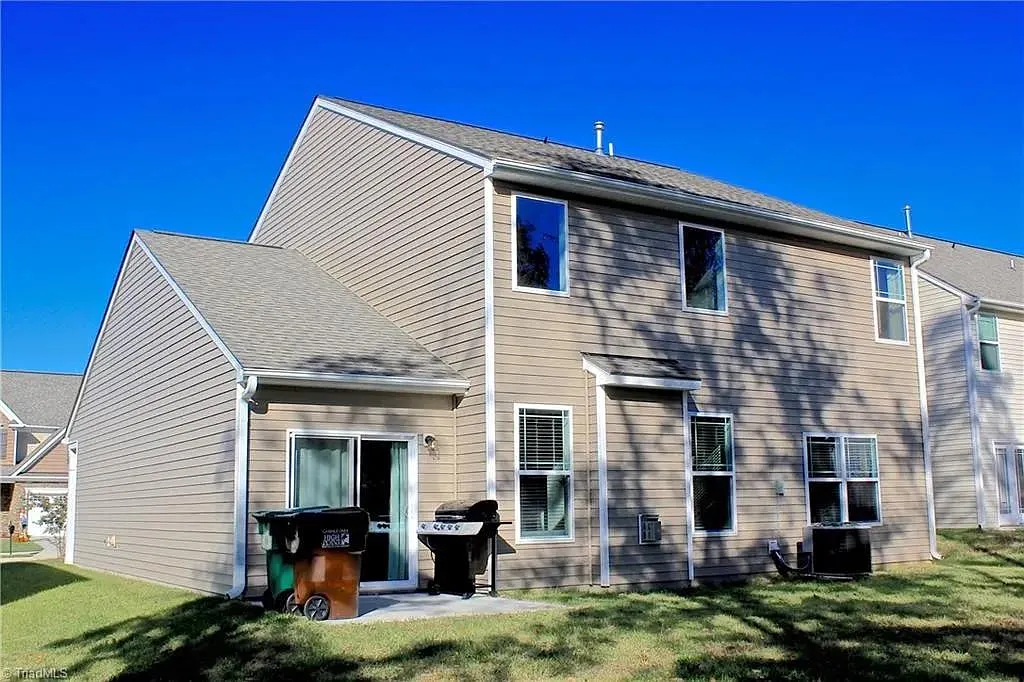 Building Photo - 2464 Bearded Iris Ln