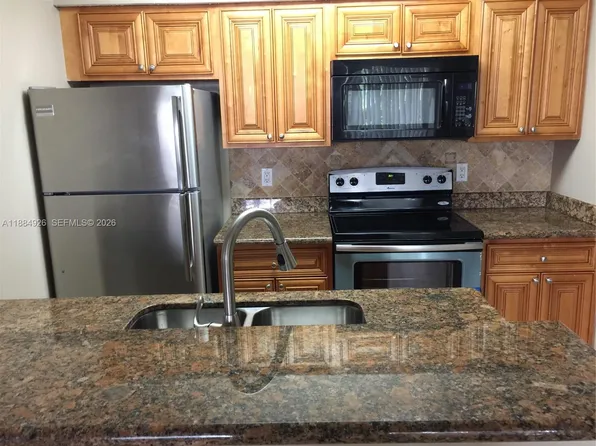 1233 SW 46th Ave APT 603, Pompano Beach, FL 33069