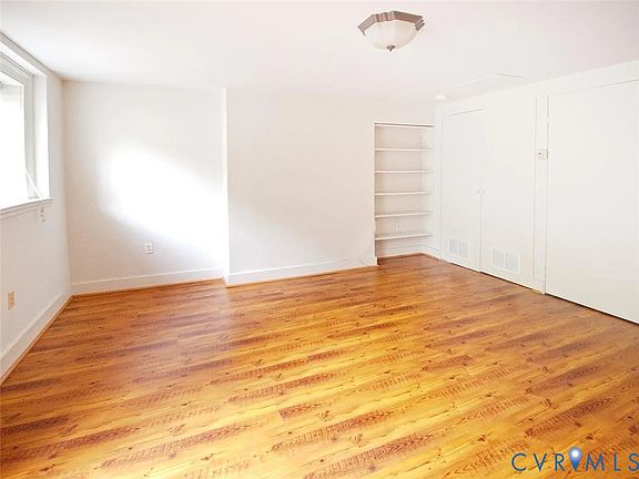 5th image of 12 W Clay St APT B