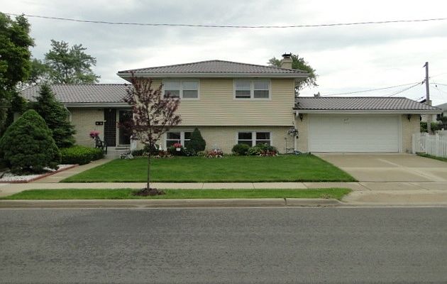 1st image of 8445 W Johanna Dr