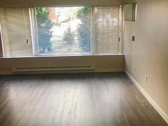 4th image of 533 Harvard Ave E APT 107