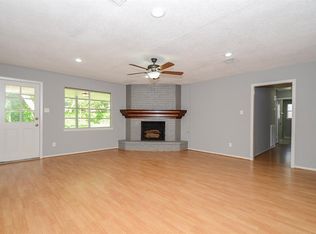 11611 Barwood Bend Dr, Houston, TX 77065