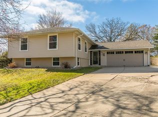 290 Brentwood Pl NE, Cedar Rapids, IA 52402