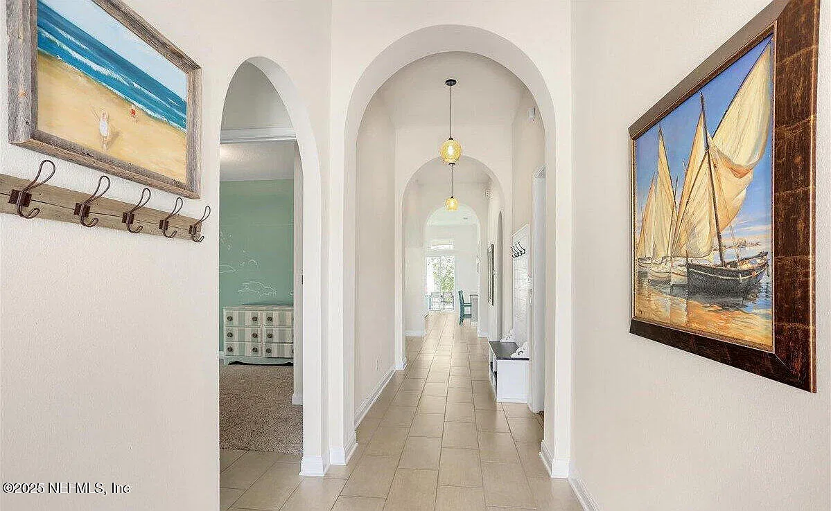 4 bed, 3.0 bath, 2240 sqft, $3,500 — Photo 3